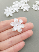 20 x Large Pearl White Flower Beads, 28mm Lucite Flowers
