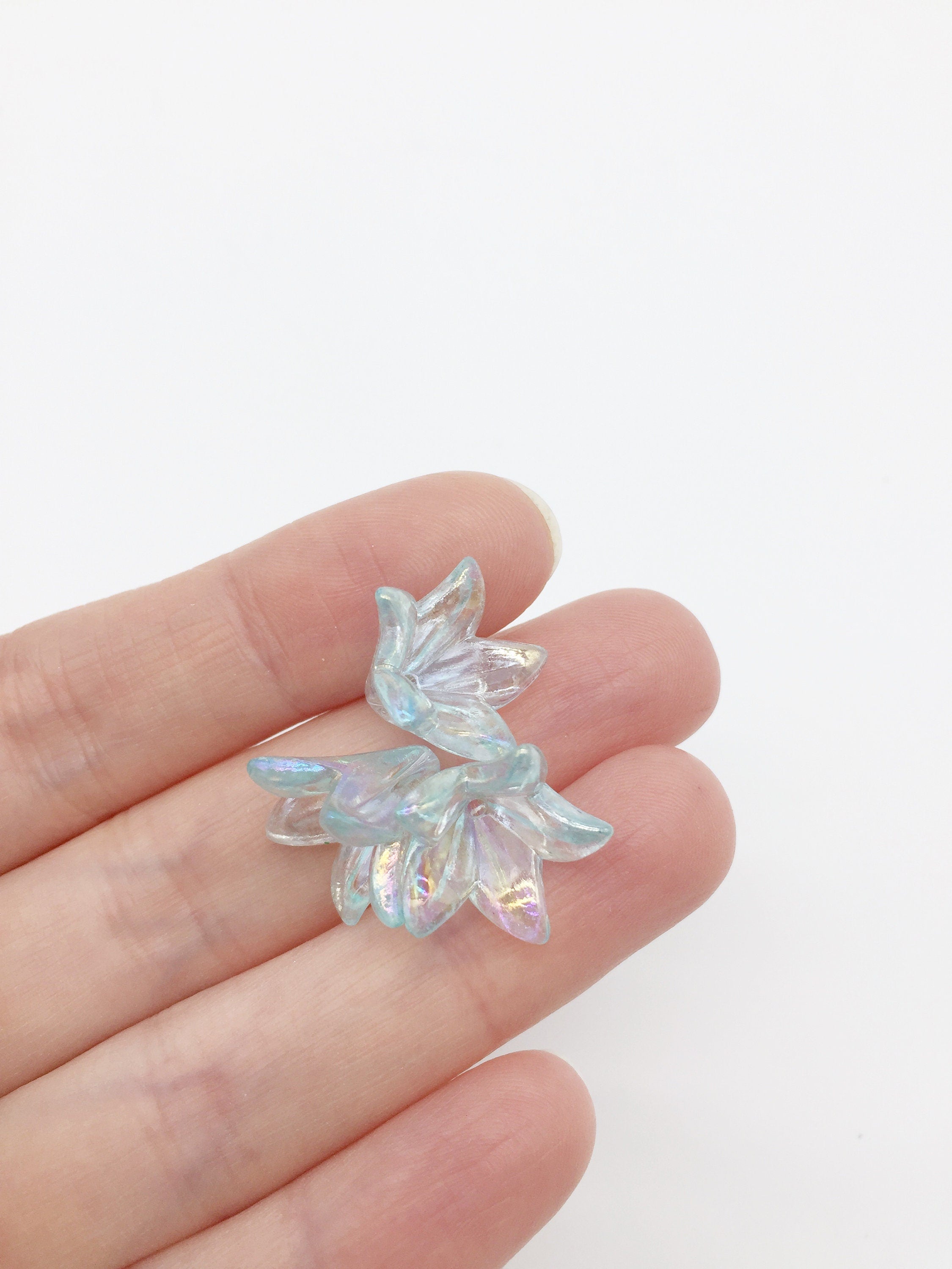 20 x Light Turquoise Blue Acrylic Flower Beads, 15x17mm